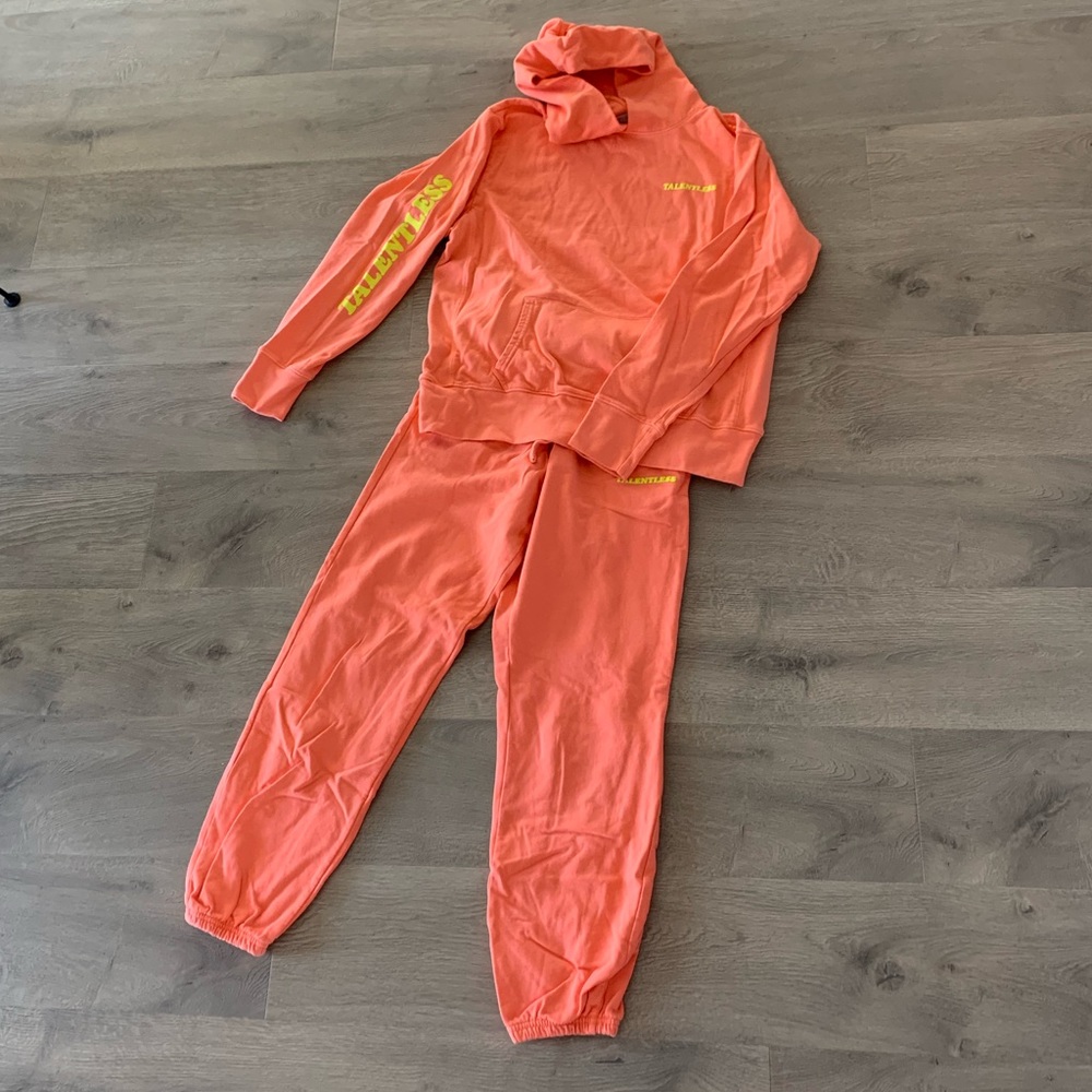 Talentless Sweatsuit